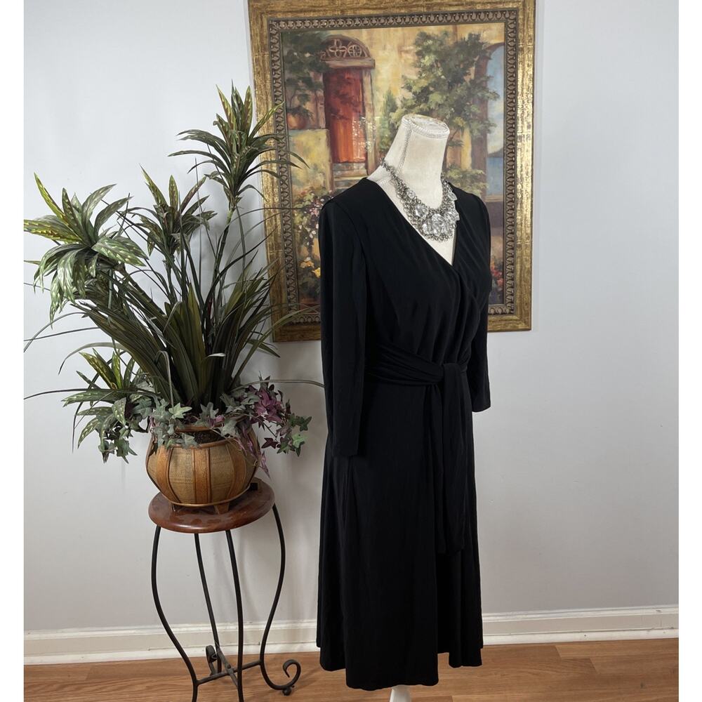 Kasper Dress Size 8 Black Faux Wrap A-Line Midi Tie Waist 3/4 Sleeve Stretch - Picture 3 of 12